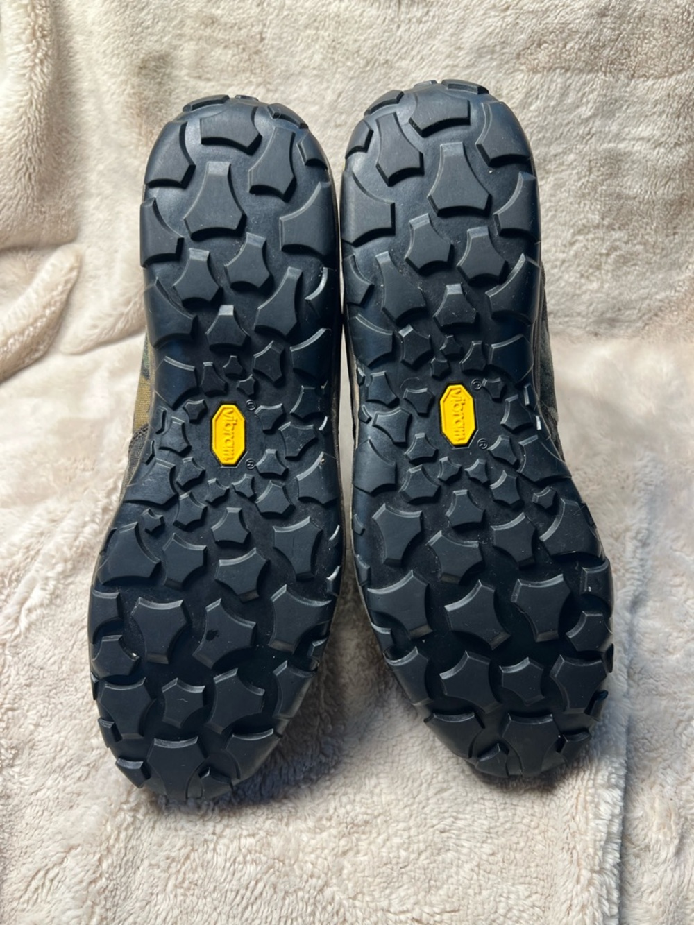 Cabela's hunting boots waterproof Dry-Plus lining Thinsulate insulation - Picture 4 of 8